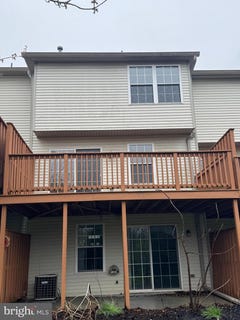 /international/us/229-wheatfield-way-york-pa-110098685203/