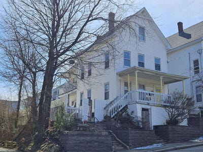 /international/us/40-putnam-street-manchester-nh-110106730240/