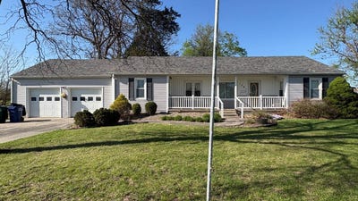 /international/us/1201-taylor-street-bethany-mo-110107483243/