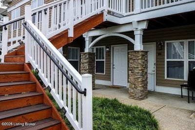 /international/us/9003-falcon-crest-ct-louisville-ky-110105036874/