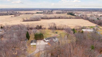 /international/us/34115-malmberg-avenue-chisago-lake-twp-mn-110099100398/