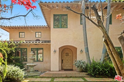 /international/us/16820-w-sunset-pacific-palisades-ca-110108742489/