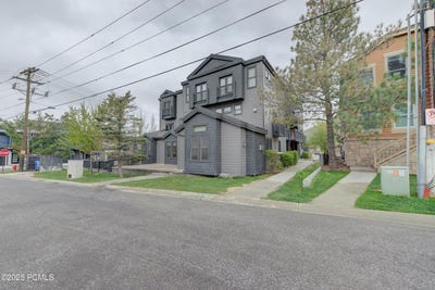 /international/us/1499-park-avenue-park-city-ut-110106535303/