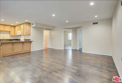 /international/us/6815-baird-ave-reseda-ca-110107952533/
