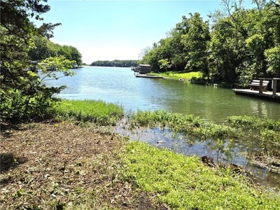 /international/us/405-w-sugar-lake-drive-mound-city-ks-110100413018/
