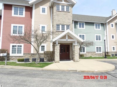/international/us/1246-sunnyside-drive-cadillac-mi-110107463735/