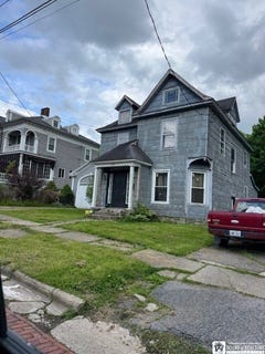 /international/us/230-crossman-street-jamestown-ny-110100803785/