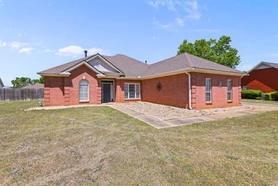 /international/us/1691-rambling-brook-lane-prattville-al-110107348791/