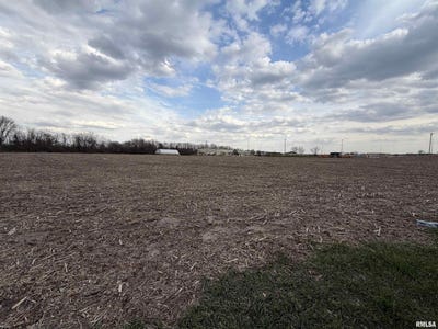 /international/us/400-403-lumbertown-road-normal-il-110107244565/