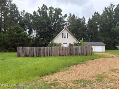 /international/us/3654-highway-16-e-canton-ms-110109025881/
