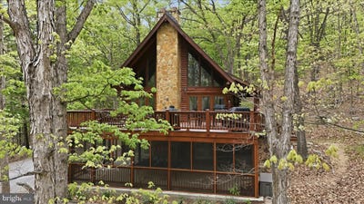 /international/us/355-hemlock-court-paw-paw-wv-110107682352/