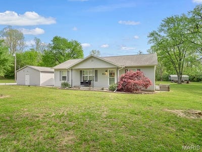 /international/us/900-deer-creek-lane-sparta-il-110105804949/