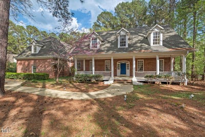 /international/us/7002-old-trail-drive-durham-nc-110098565986/