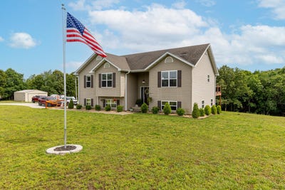 /international/us/9436-private-road-9892-west-plains-mo-110108393605/