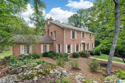 /international/us/3022-weatherton-drive-mountain-brook-al-110101100502/