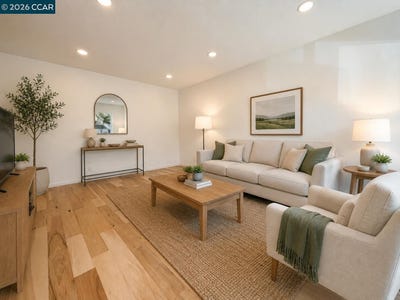/international/us/10-moss-ave-oakland-ca-110108230074/