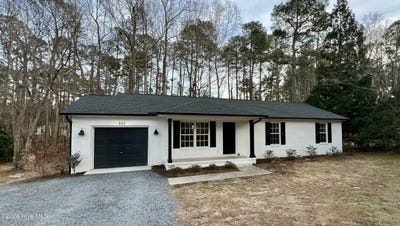 /international/us/157-edinburgh-drive-carthage-nc-110108279138/
