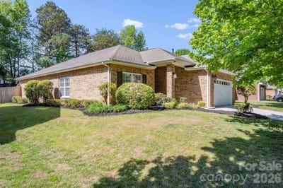 /international/us/7224-caley-street-denver-nc-110107568584/