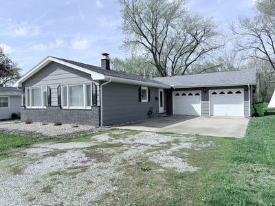 /international/us/311-e-allen-street-farmer-city-il-110107281211/