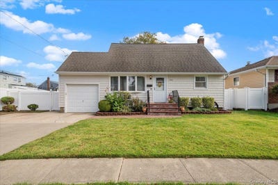 /international/us/186-11th-street-bethpage-ny-110102986666/