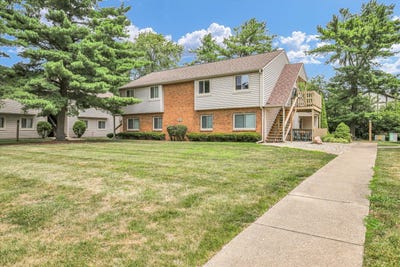 /international/us/1613-lyndhurst-drive-savoy-il-110100987288/