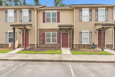 /international/us/409-sullivan-loop-road-midway-park-nc-110101142738/