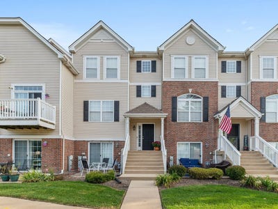 /international/us/142-lakeshore-drive-oswego-il-110120527816/