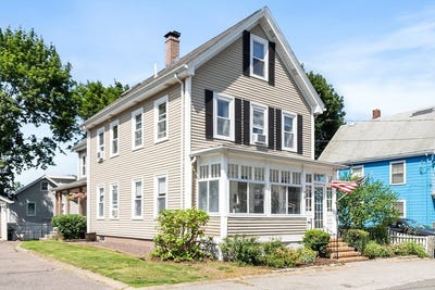 /international/us/19-franklin-st-wakefield-ma-110100243558/