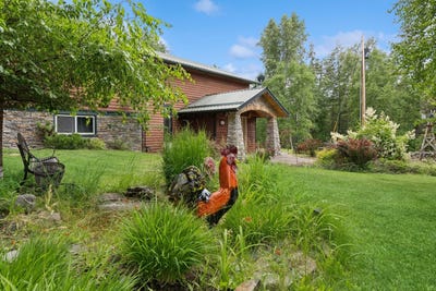 /international/us/110-lone-cedar-lane-columbia-falls-mt-110100305179/