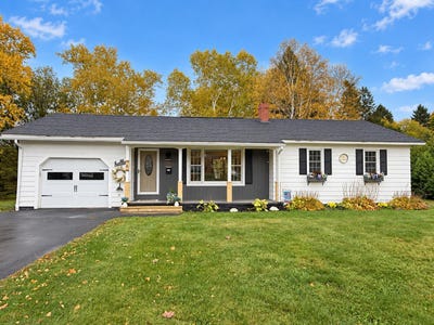 /international/us/6-alfred-street-houlton-me-110120151945/