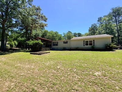 /international/us/415-hudgins-road-williston-sc-110108537299/
