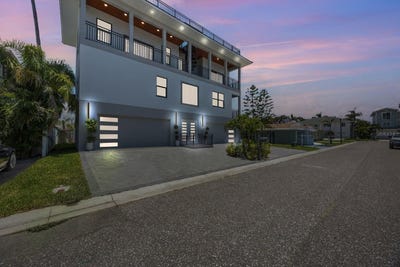 /international/us/18077-3rd-street-e-redington-shores-fl-110100895613/