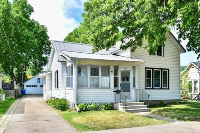 /international/us/267-w-mill-street-winona-mn-110108411727/