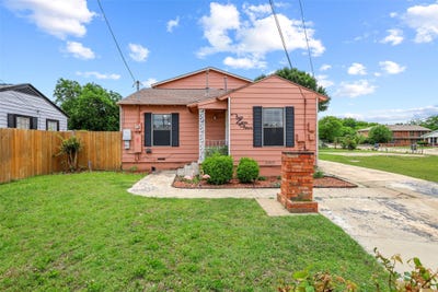 /international/us/204-e-avenue-d-garland-tx-110108446782/