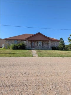 /international/us/402-e-8th-avenue-other-ks-110101428722/