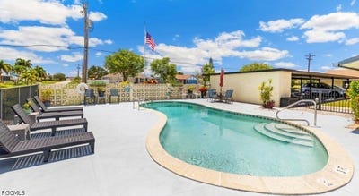 /international/us/1420-academy-boulevard-cape-coral-fl-110101053802/