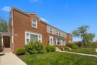 /international/us/5638-w-carmen-avenue-chicago-il-110107952852/