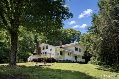 /international/us/120-moore-avenue-winchester-ct-110110188040/