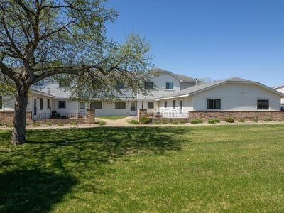 /international/us/11135-drake-street-nw-coon-rapids-mn-110107848215/