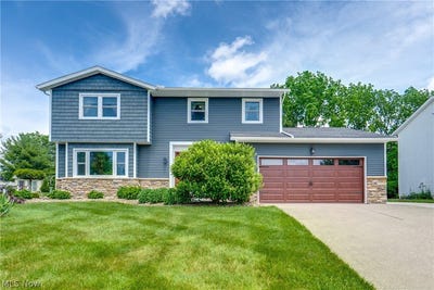 /international/us/740-thelma-drive-wadsworth-oh-110108695253/