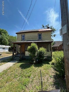 /international/us/131-w-peterson-street-edenton-nc-110099182266/