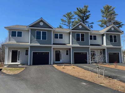 /international/us/7c-dearborn-circle-goffstown-nh-110108695602/?lang=pt