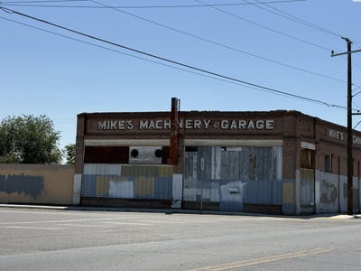 /international/us/200-b-street-mabton-wa-110109198085/?lang=pt