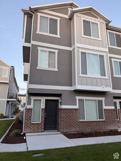 /international/us/1896-s-1030-w-orem-ut-110119597258/