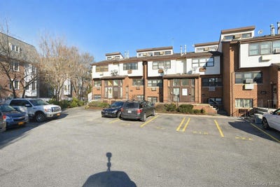 /international/us/120-11-cove-court-college-point-ny-110104868478/