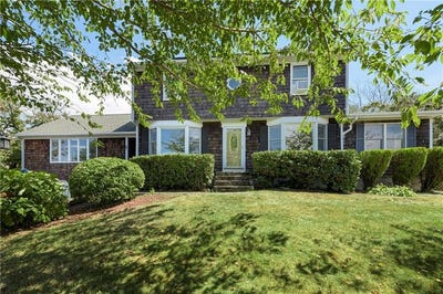 /international/us/22-jh-dwyer-drive-middletown-ri-110106468087/