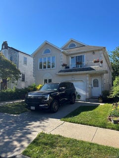 /international/us/646-e-beech-street-long-beach-ny-110108957857/