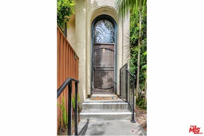 /international/us/11260-overland-ave-culver-city-ca-110107440761/