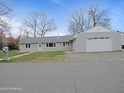 /international/us/202-cedar-drive-lanoka-harbor-nj-110100147351/