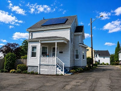 /international/us/30-clifton-ave-lynn-ma-110108801077/